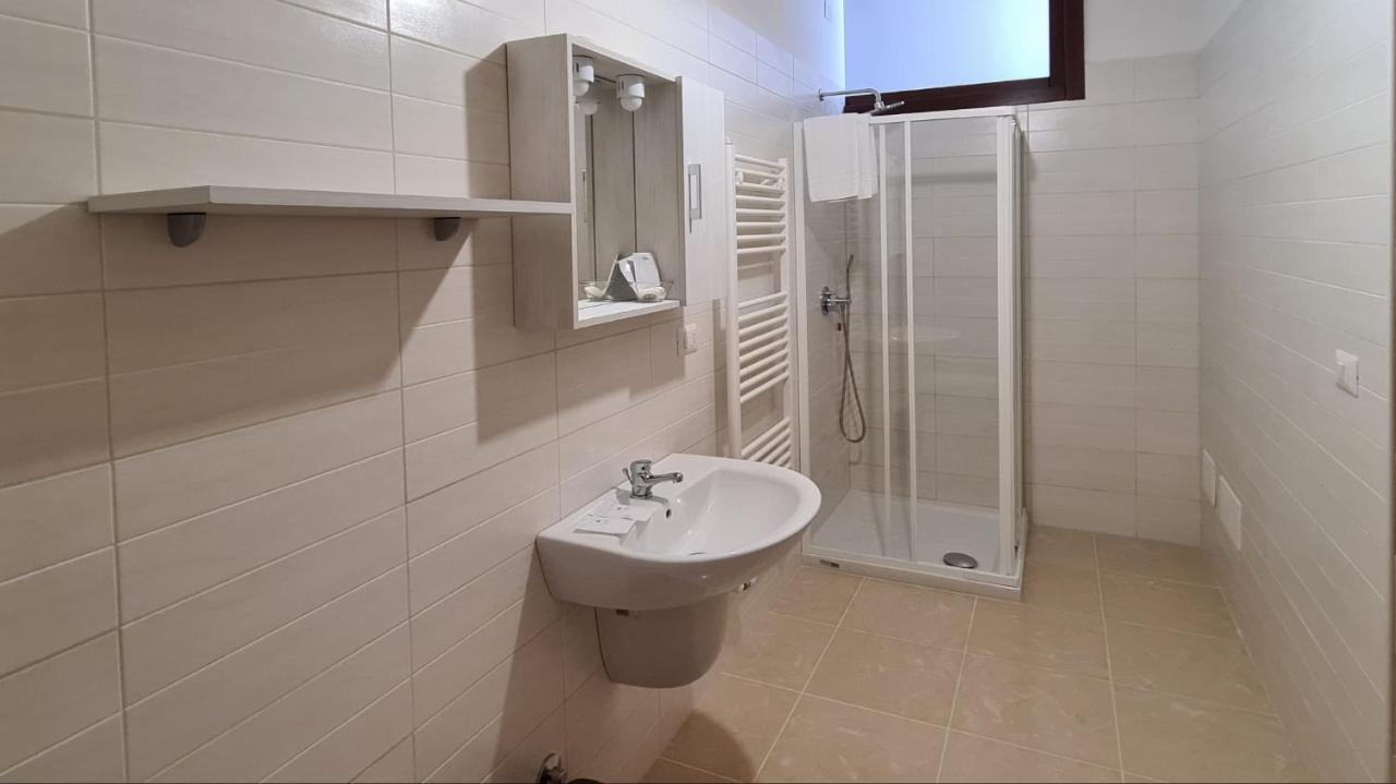 Bed And Breakfast La Terrazza Cisternino Bagian luar foto