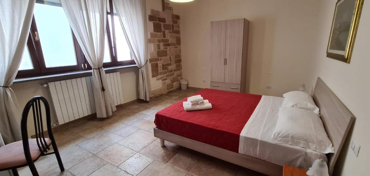 Bed And Breakfast La Terrazza Cisternino Bagian luar foto